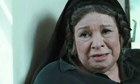 من هي كريمة مختار هي واحدة من الممثلات المصريين. اسمها الحقيقي هو عطيات محمد البدري. ولدت الفنانة كريمة مختار